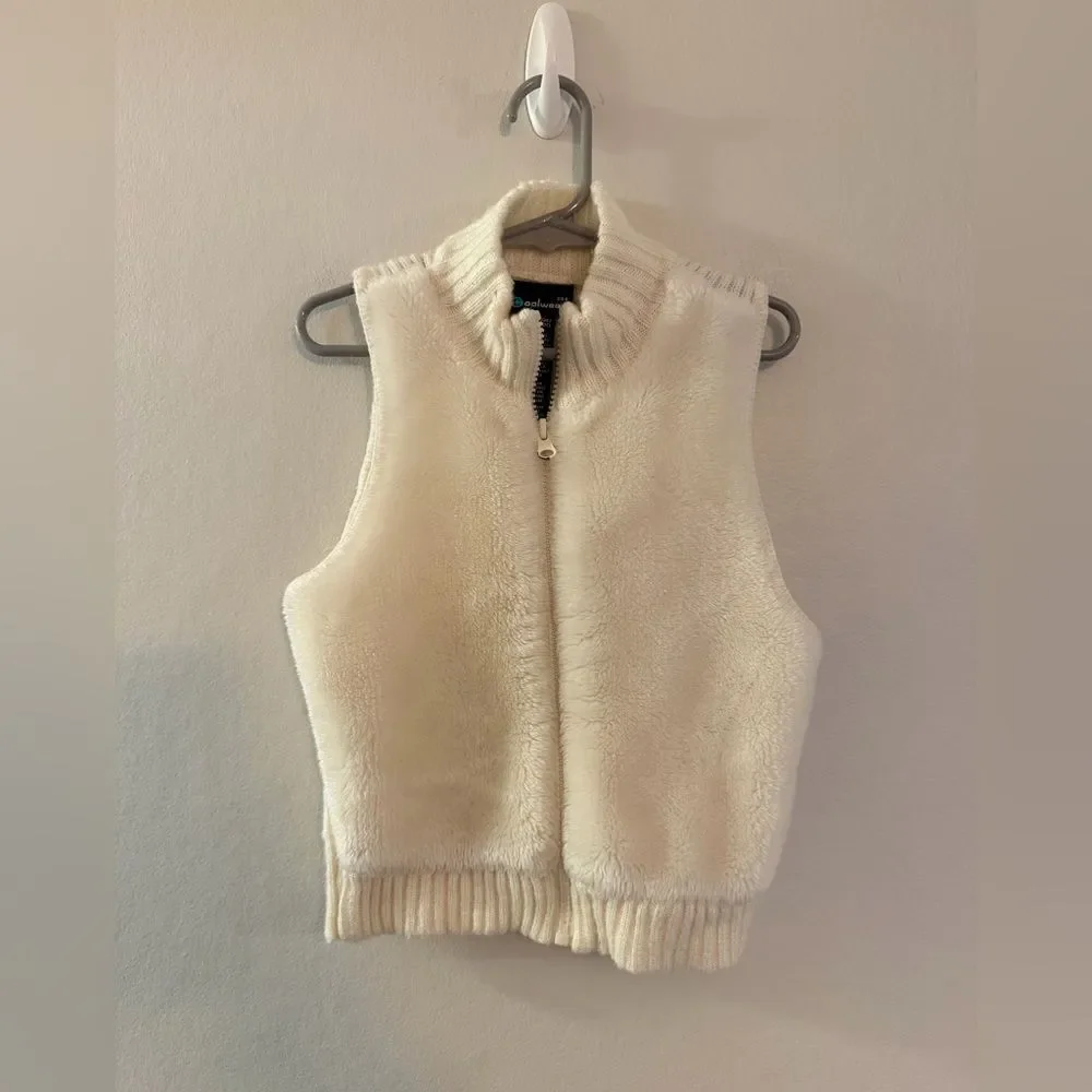 Coolwear Kids White Fuzzy Vest - Size XL